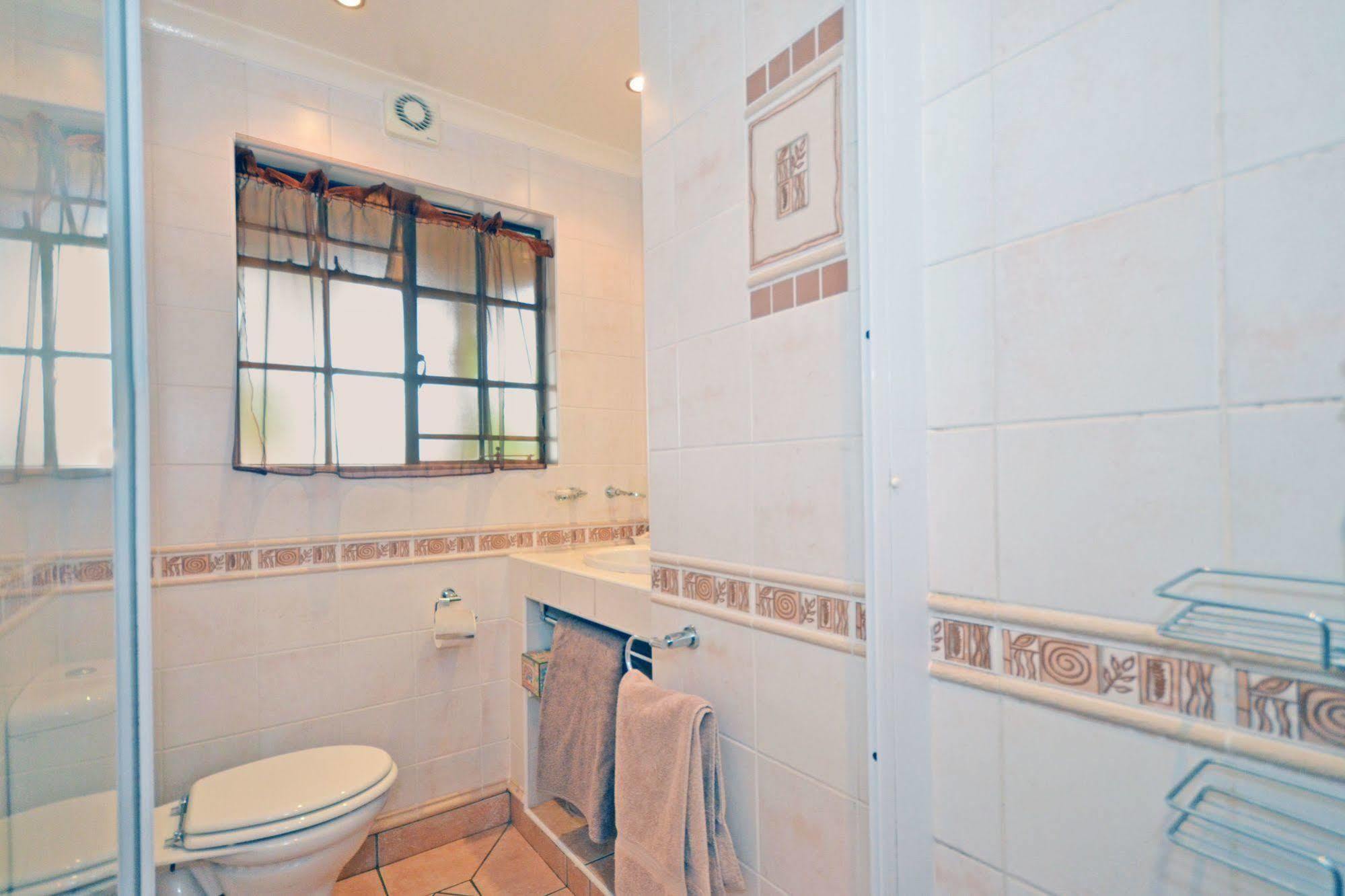 Cherry Tree Cottage B&B Linden Johannesburg Eksteriør billede