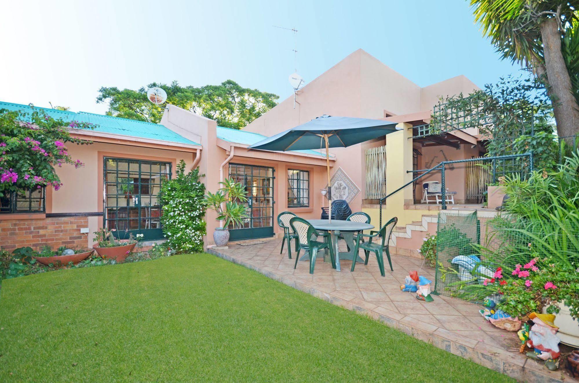 Cherry Tree Cottage B&B Linden Johannesburg Eksteriør billede